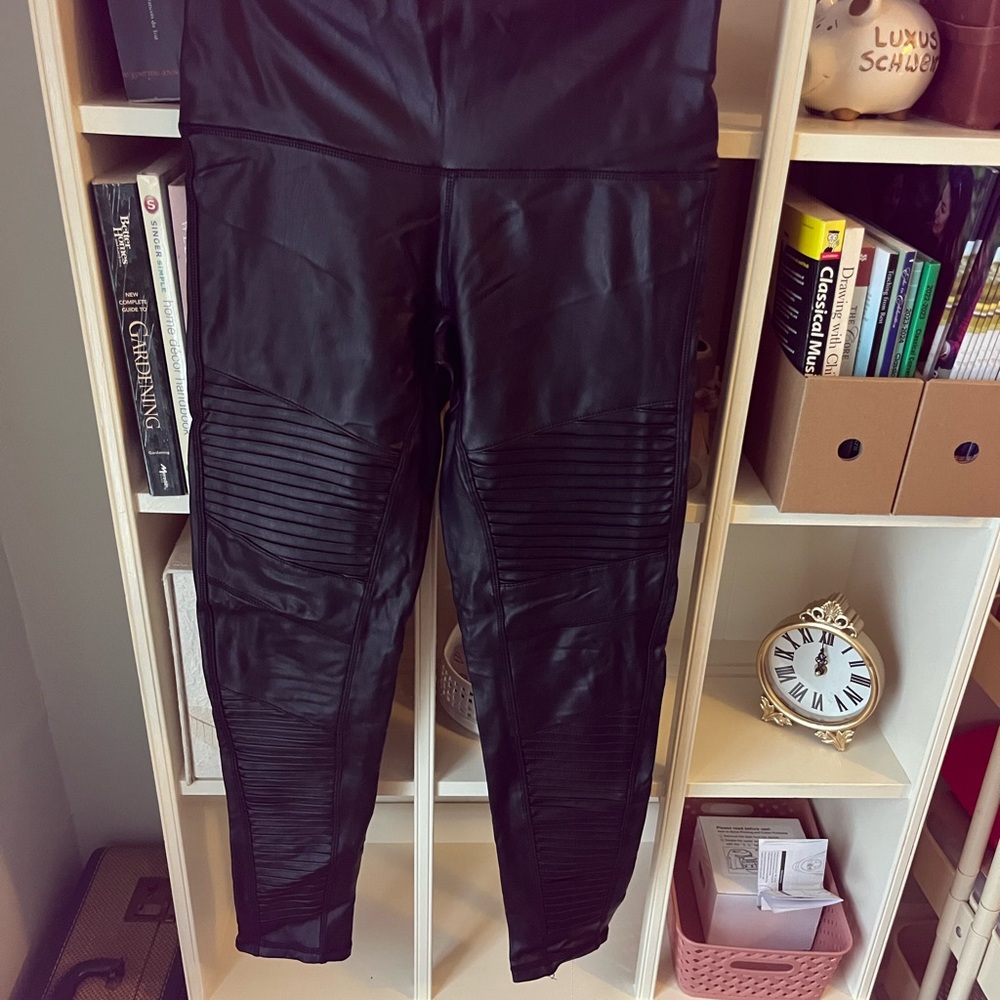 7 For All Mankind Moto Leggings